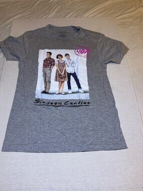 Gray 'Sixteen Candles' Graphic Tee - Classic Movie Shirt